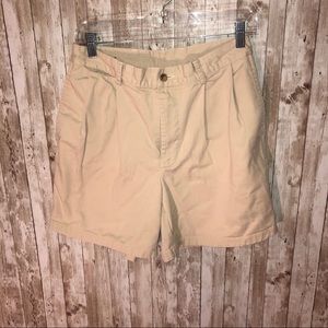 Nautica Vintage high waisted khaki mom style short